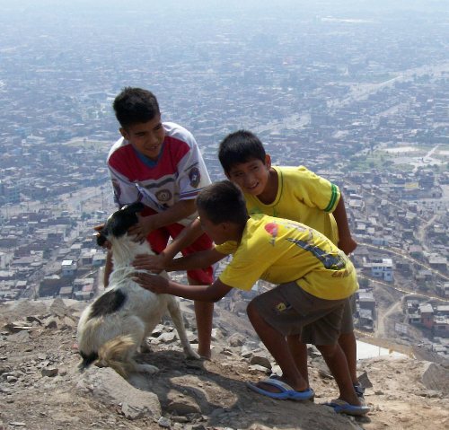 Día del Niño, El Mirador de Carabayllo de Lima Norte. Foto: Carlos Santana Aguilar Día del Niño en Carabayllo de Lima Norte. Foto: Carlos Santana Aguilar